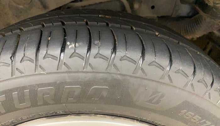 2013 Hyundai Santro Xing GLS, Petrol, Manual, 64,426 km, Left Rear Tyre Tread