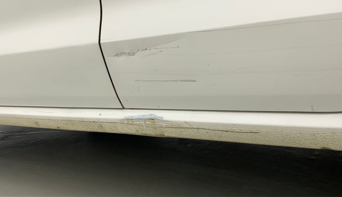 2012 Volkswagen Polo TRENDLINE 1.2L PETROL, Petrol, Manual, 34,086 km, Left running board - Slightly dented