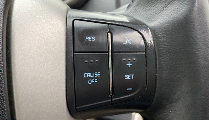 2016 Mahindra XUV500 W8 FWD AT, Diesel, Automatic, 73,924 km, Adaptive Cruise Control