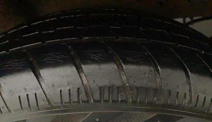 2017 Maruti Celerio VXI, Petrol, Manual, 25,368 km, Left Rear Tyre Tread