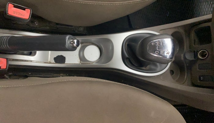 2017 Renault Duster 110 PS RXZ 4X2 AMT DIESEL, Diesel, Automatic, 1,41,803 km, Gear Lever