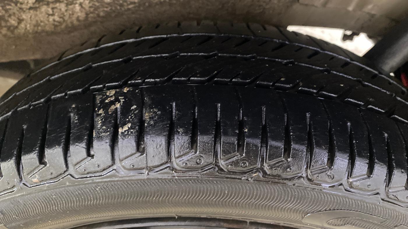 2014 Maruti Wagon R 1.0 VXI, Petrol, Manual, 22,944 km, Left Rear Tyre Tread