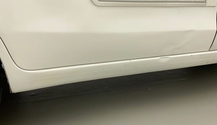 2013 Maruti Ertiga VXI, Petrol, Manual, 24,311 km, Right running board - Slightly dented