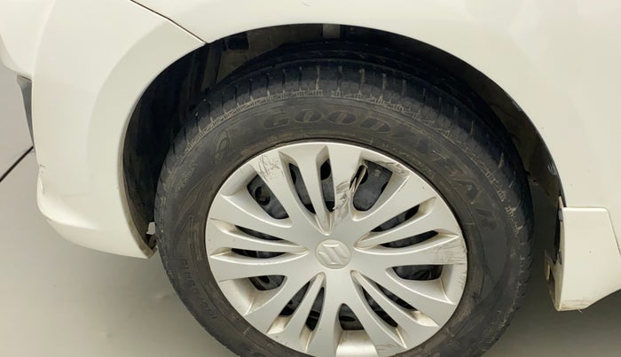 2013 Maruti Ertiga VXI, Petrol, Manual, 24,311 km, Left fender - Lining loose