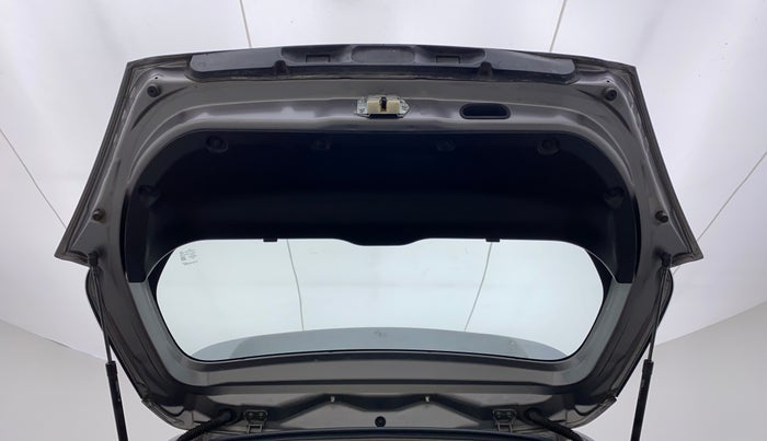 2016 Maruti Swift VXI D, Petrol, Manual, 27,818 km, Boot Door Open