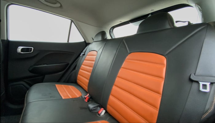 2021 Hyundai VENUE S MT 1.2 KAPPA, Petrol, Manual, 15,822 km, Right Side Rear Door Cabin