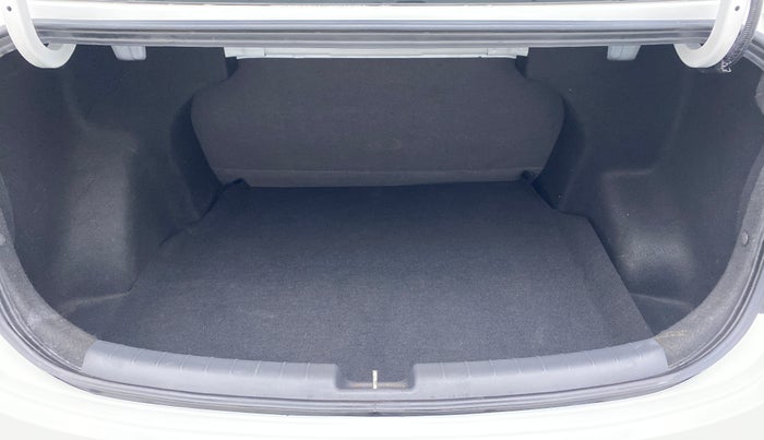 2020 Hyundai AURA SX+ AT, Petrol, Automatic, 16,013 km, Boot Inside