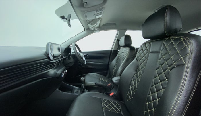 2021 Hyundai NEW I20 SPORTZ 1.2 MT, Petrol, Manual, 10,721 km, Right Side Front Door Cabin