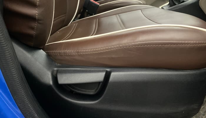 2018 Hyundai NEW SANTRO SPORTZ CNG, CNG, Manual, 84,833 km, Driver Side Adjustment Panel