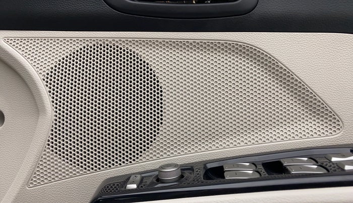 2019 Mahindra XUV300 1.2 W8 OPT, Petrol, Manual, 16,126 km, Speaker