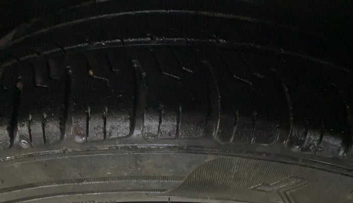 2018 Tata Tiago XZA PETROL, Petrol, Automatic, 1,14,686 km, Left Front Tyre Tread