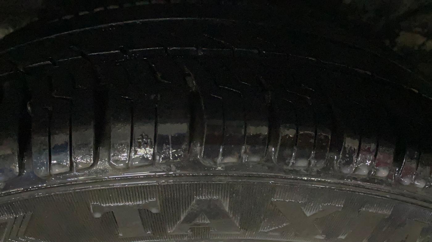 2018 Tata Tiago XZA PETROL, Petrol, Automatic, 1,14,686 km, Right Rear Tyre Tread