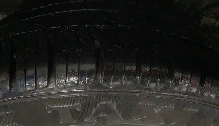 2018 Tata Tiago XZA PETROL, Petrol, Automatic, 1,14,686 km, Right Rear Tyre Tread