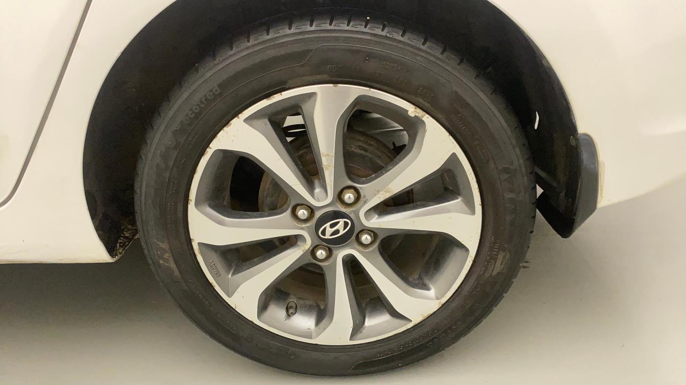 2015 Hyundai Xcent SX AT 1.2 (O), Petrol, Automatic, 49,821 km, Left Rear Wheel