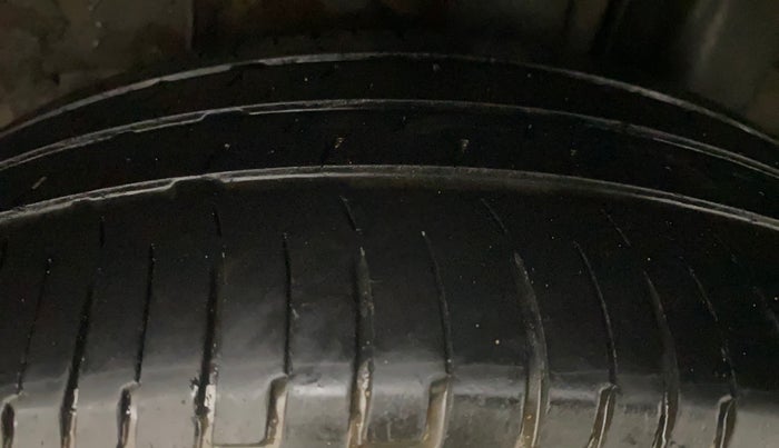 2018 Hyundai Elite i20 ASTA 1.2  CVT, Petrol, Automatic, 49,656 km, Left Rear Tyre Tread