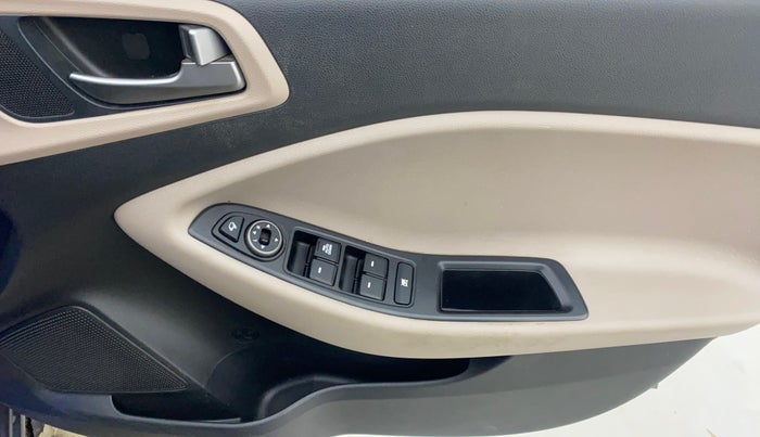 2018 Hyundai Elite i20 ASTA 1.2  CVT, Petrol, Automatic, 49,656 km, Driver Side Door Panels Control