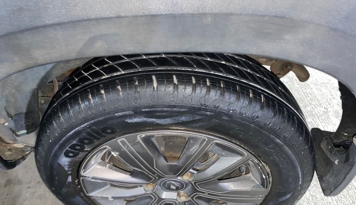 2021 Renault Kwid CLIMBER 1.0 (O), Petrol, Manual, 54,105 km, Left Rear Tyre Tread