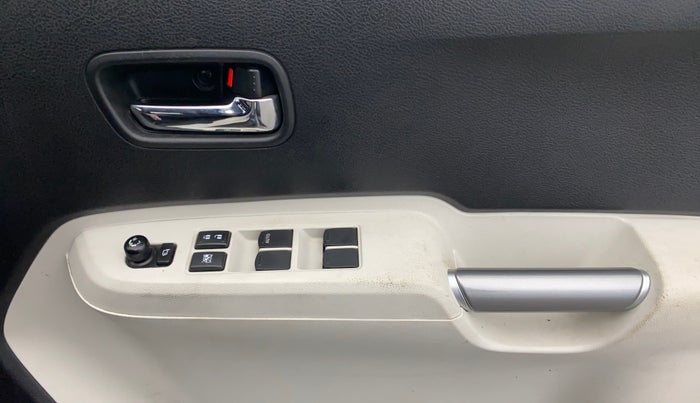 2023 Maruti IGNIS ZETA 1.2, Petrol, Manual, 10,586 km, Driver Side Door Panels Control
