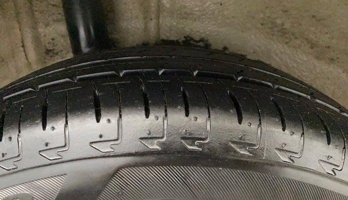 2023 Maruti IGNIS ZETA 1.2, Petrol, Manual, 10,586 km, Right Rear Tyre Tread