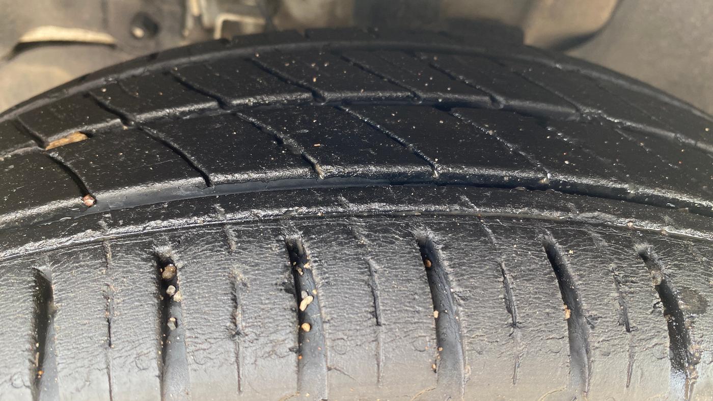 2024 Tata Tiago  XZA Plus CNG, CNG, Automatic, 13,915 km, Left Front Tyre Tread
