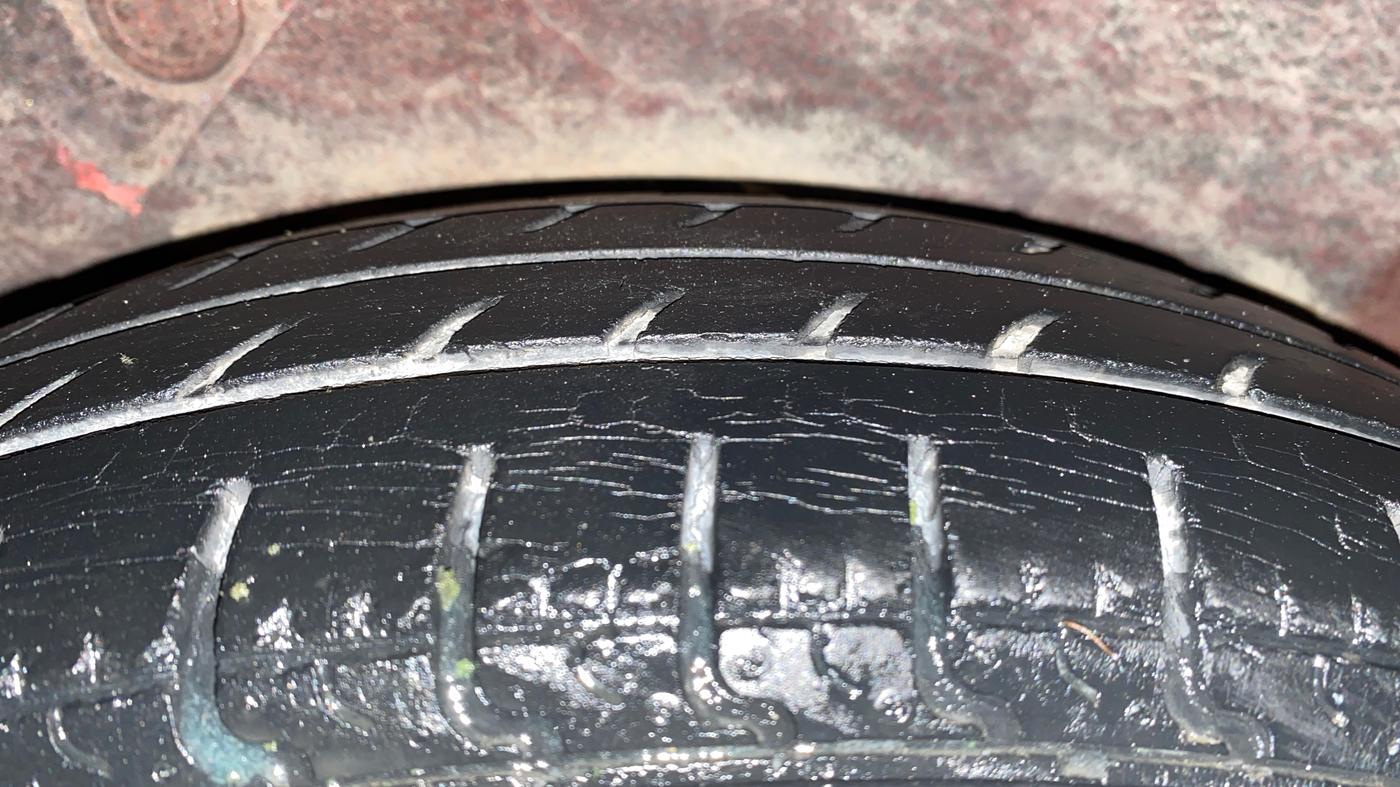 2012 Hyundai i10 MAGNA 1.2, Petrol, Manual, 95,937 km, Right Rear Tyre Tread