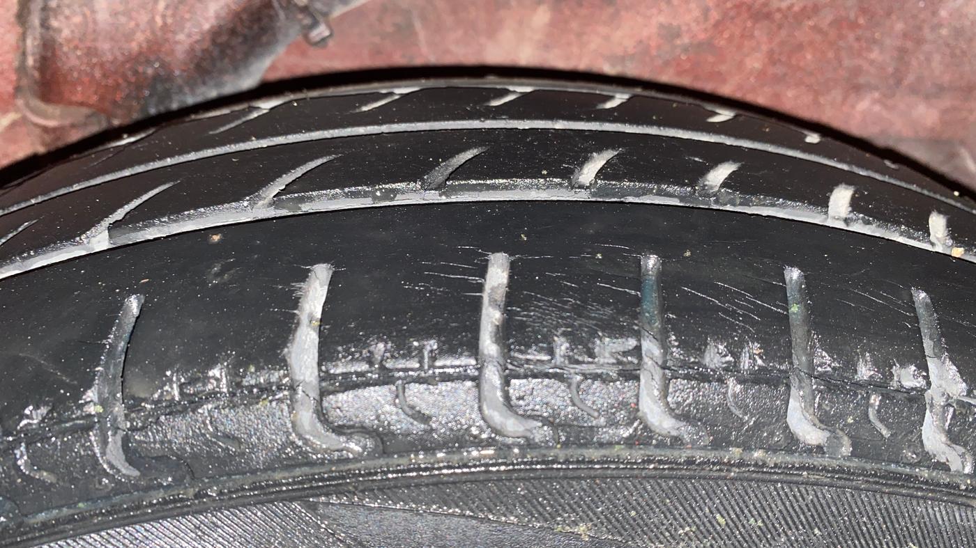 2012 Hyundai i10 MAGNA 1.2, Petrol, Manual, 95,937 km, Left Rear Tyre Tread
