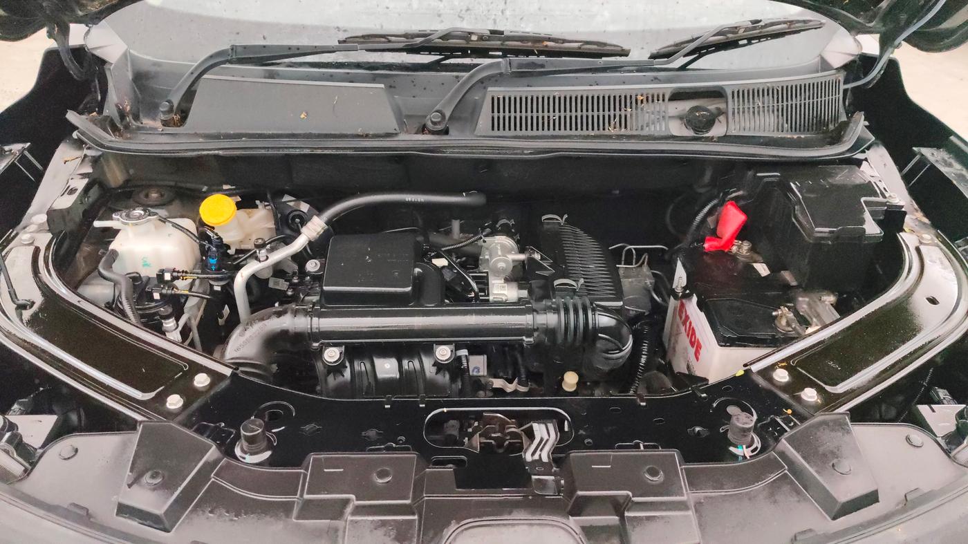 2024 Renault Kiger RXZ AMT, Petrol, Automatic, 14,527 km, Engine View