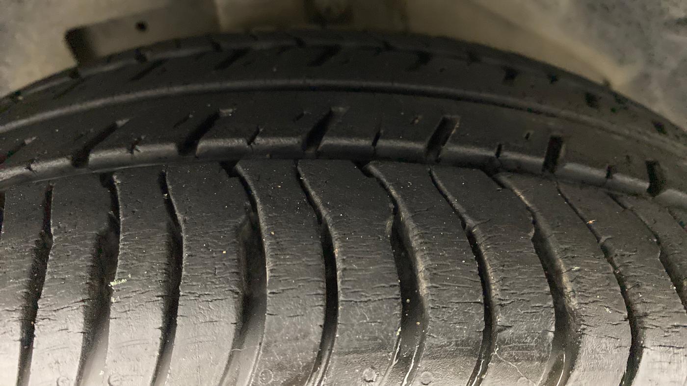 2019 Ford Ecosport 1.5 TITANIUM TI VCT, Petrol, Manual, 23,217 km, Left Front Tyre Tread
