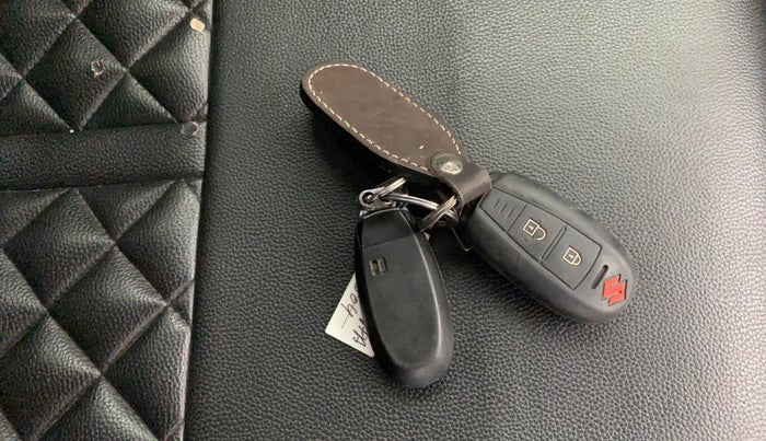 2017 Maruti Baleno RS 1.0 PETROL, Petrol, Manual, 43,487 km, Key Close Up