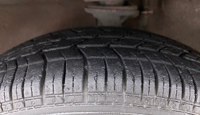 2013 Maruti Zen Estilo LXI, Petrol, Manual, 43,556 km, Left Front Tyre Tread