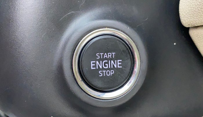 2022 Skoda SLAVIA STYLE 1.0L TSI MT, Petrol, Manual, 75,557 km, Keyless Start/ Stop Button