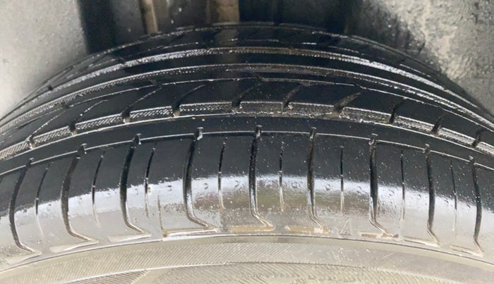 2022 Skoda SLAVIA STYLE 1.0L TSI MT, Petrol, Manual, 75,557 km, Right Rear Tyre Tread