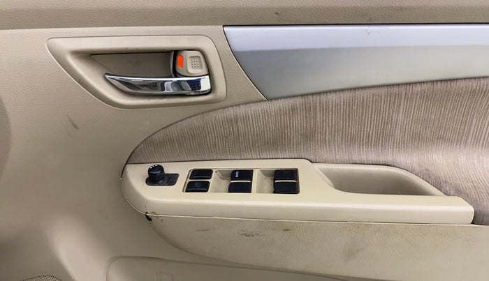 2014 Maruti Ertiga VDI, Diesel, Manual, 1,01,039 km, Driver Side Door Panels Control