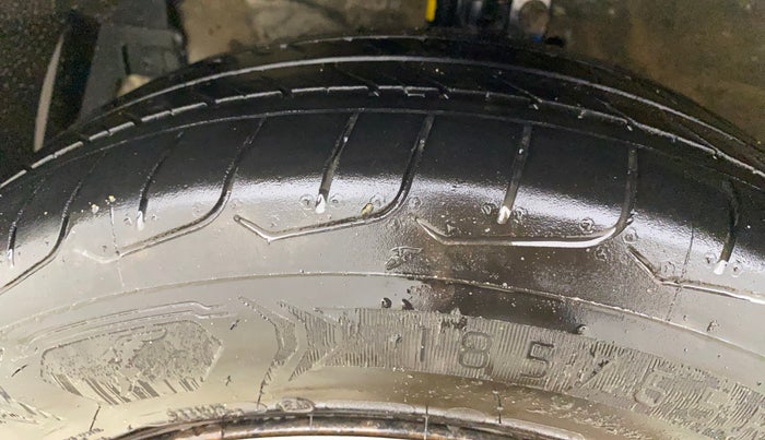 2014 Maruti Ertiga VDI, Diesel, Manual, 1,01,039 km, Left Front Tyre Tread