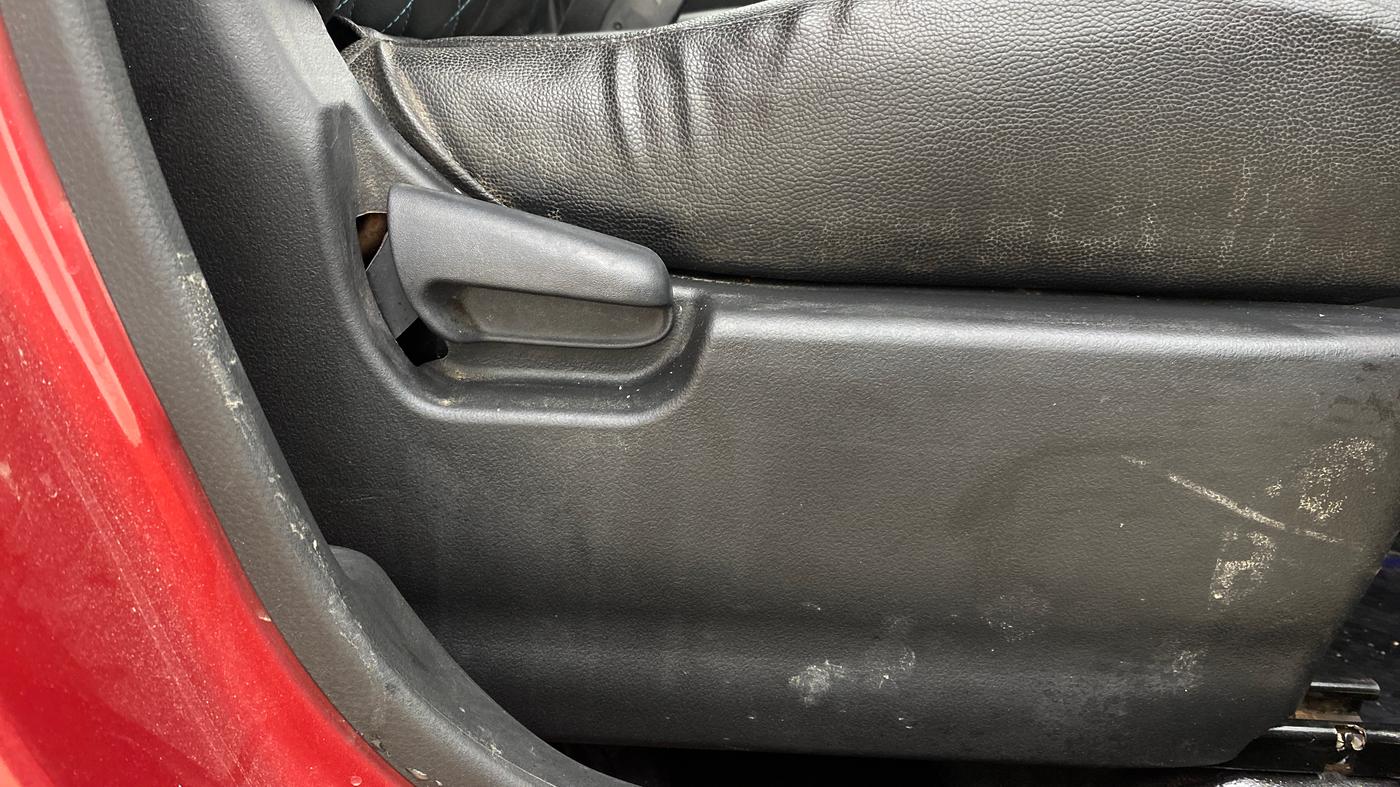 2014 Maruti Wagon R Stingray VXI, Petrol, Manual, 28,537 km, Driver Side Adjustment Panel