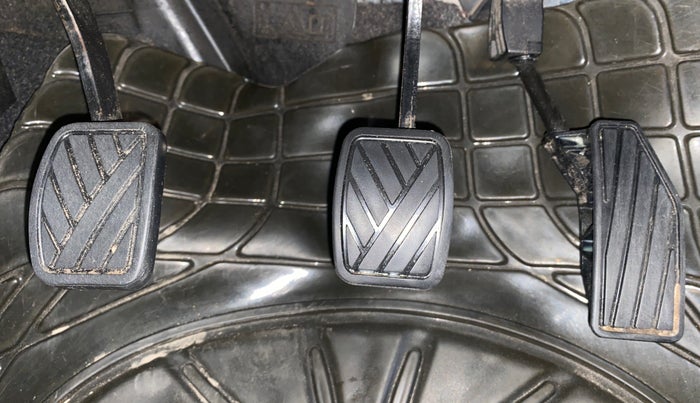 2020 Maruti Swift LXI, Petrol, Manual, 32,769 km, Pedals