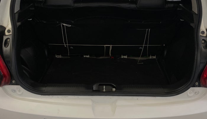 2020 Maruti Swift LXI, Petrol, Manual, 32,769 km, Boot Inside