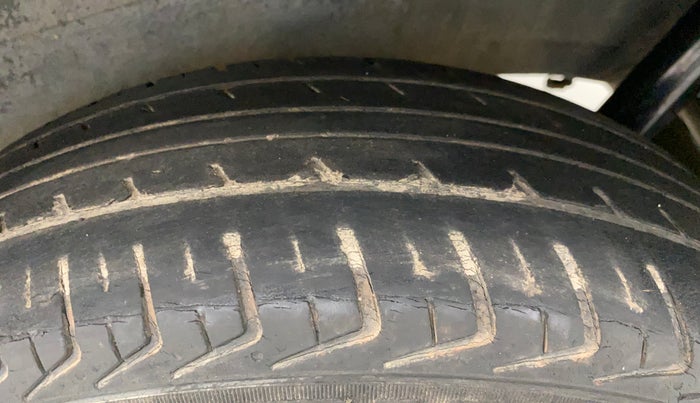2013 Maruti Wagon R 1.0 VXI, Petrol, Manual, 91,633 km, Left Rear Tyre Tread