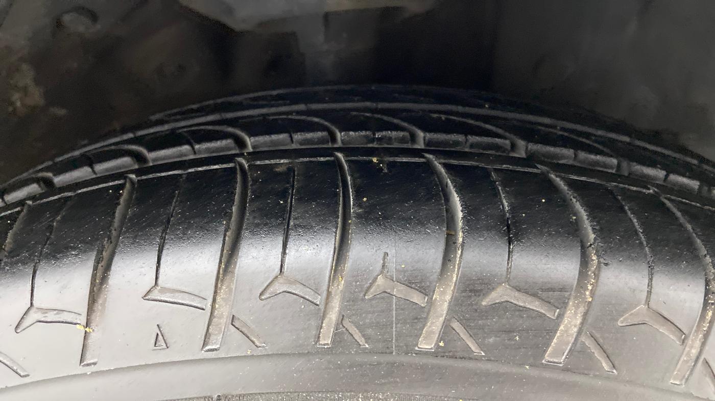 2018 Honda Amaze 1.5L I-DTEC VX, Diesel, Manual, 99,357 km, Right Front Tyre Tread