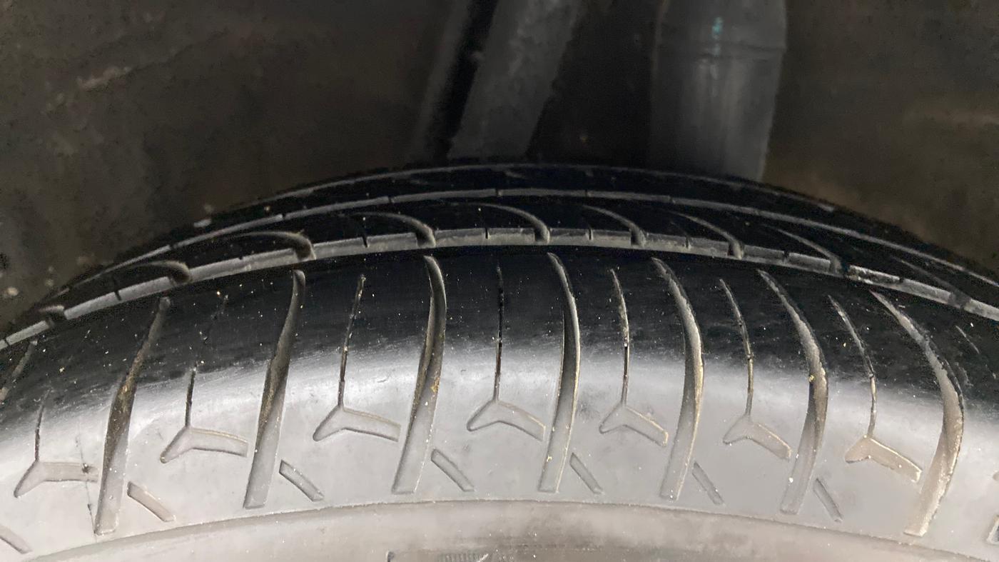 2018 Honda Amaze 1.5L I-DTEC VX, Diesel, Manual, 99,357 km, Left Rear Tyre Tread