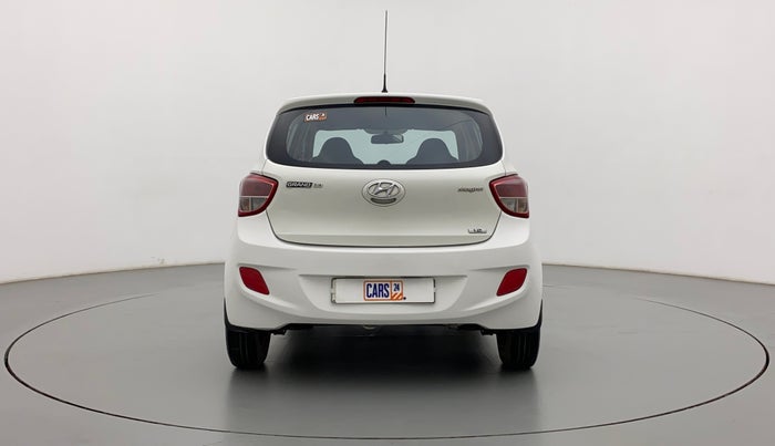 2016 Hyundai Grand i10 MAGNA 1.2 KAPPA VTVT, Petrol, Manual, 1,05,877 km, Back/Rear