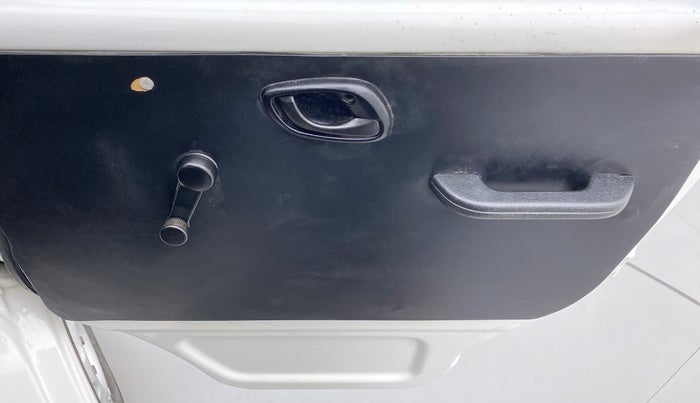 2020 Maruti Eeco 5 STR WITH A/C+HTR, Petrol, Manual, 42,868 km, Driver Side Door Panels Control