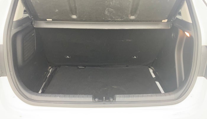 2022 Hyundai NEW I20 ASTA (O) 1.2 AT, Petrol, Automatic, 11,797 km, Boot Inside