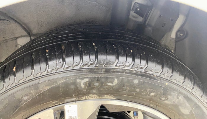 2022 Hyundai NEW I20 ASTA (O) 1.2 AT, Petrol, Automatic, 11,797 km, Left Rear Tyre Tread