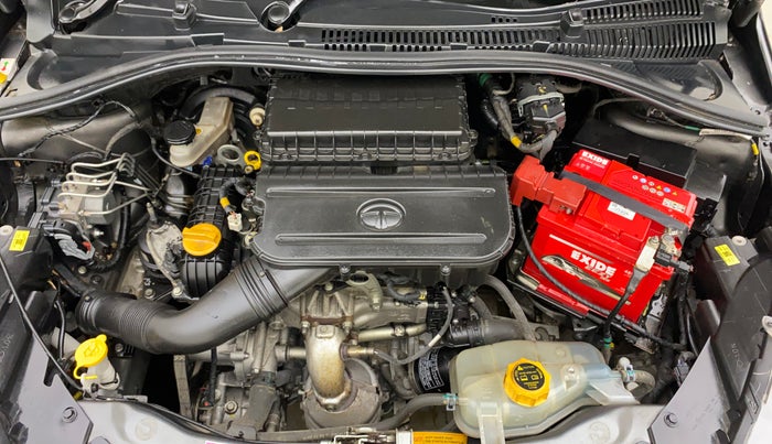 2022 Tata Tiago XT (O) PETROL, Petrol, Manual, 26,015 km, Engine View