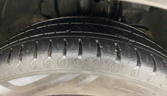 2022 Tata Tiago XT (O) PETROL, Petrol, Manual, 26,015 km, Right Front Tyre Tread
