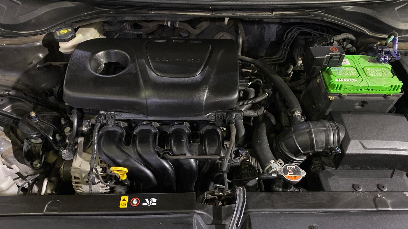 2018 Hyundai Verna 1.6 VTVT SX, Petrol, Manual, 66,811 km, Engine View