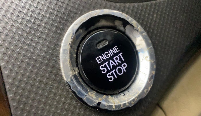 2015 Hyundai Verna FLUIDIC 4S 1.6 VTVT S(O), Petrol, Manual, 1,42,985 km, Keyless Start/ Stop Button