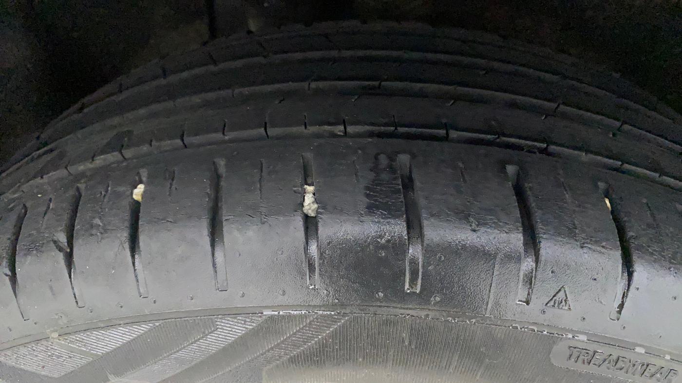 2017 Maruti Baleno ZETA CVT PETROL 1.2, Petrol, Automatic, 29,910 km, Right Rear Tyre Tread