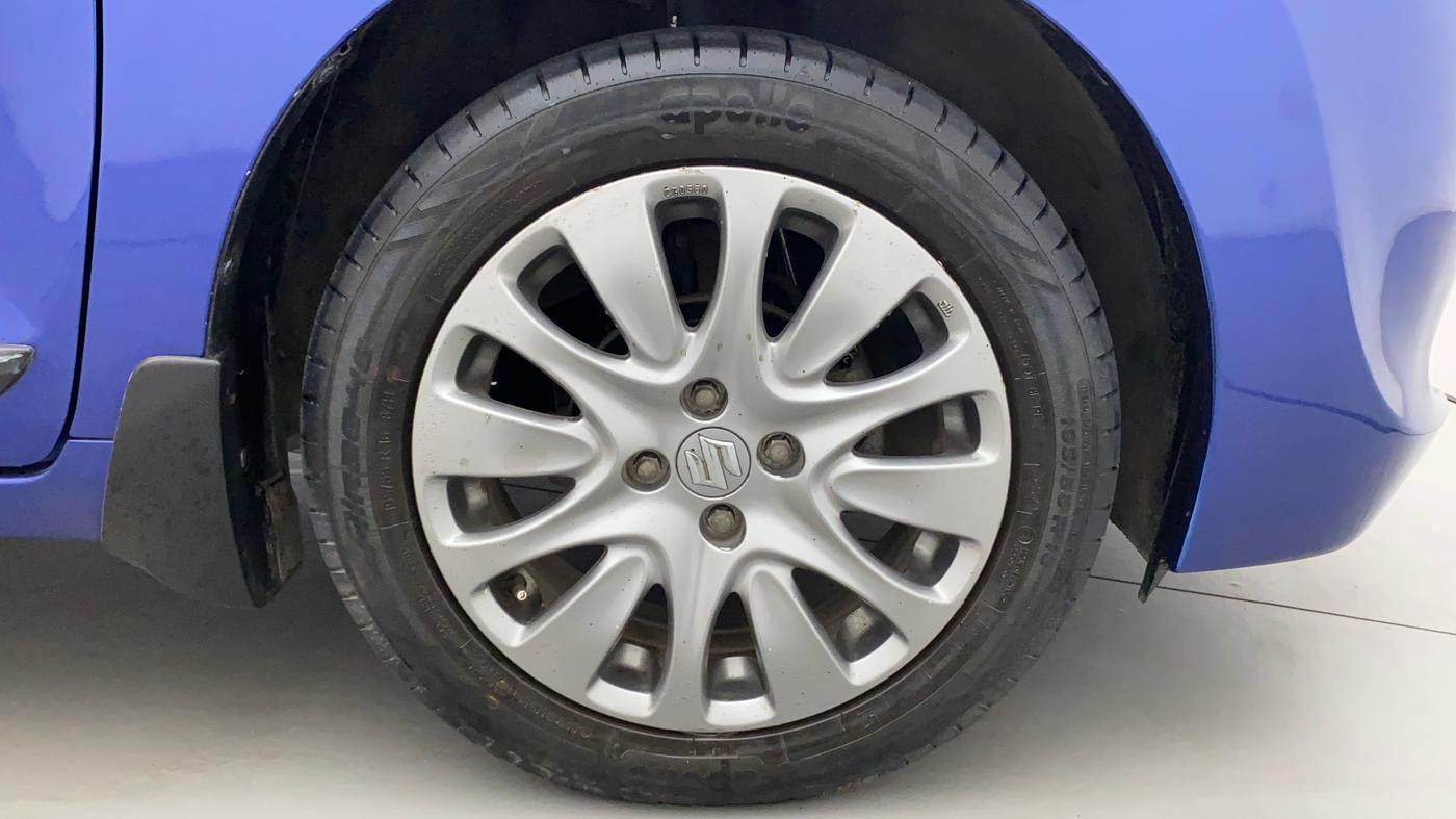 2017 Maruti Baleno ZETA CVT PETROL 1.2, Petrol, Automatic, 29,910 km, Right Front Wheel